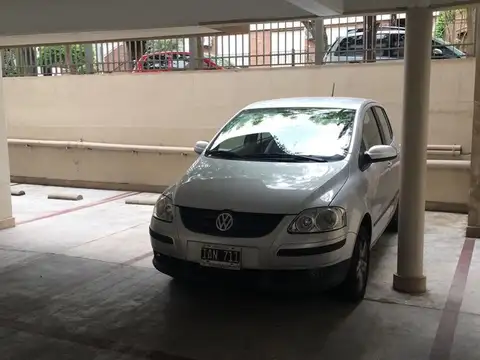 Cochera en Venta Semi Cubierta