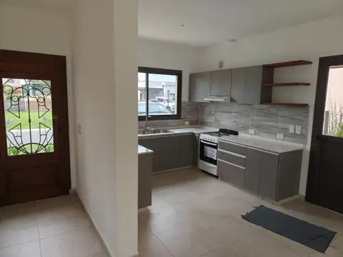 Casa en Venta en Pilar, USD 220.000