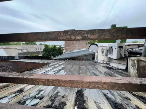 Terreno con construcción en venta en ciudad