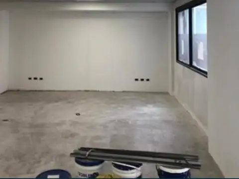Oficina en alquiler - 2 Despachos 2 Baños - 272Mts2 - San Nicolás