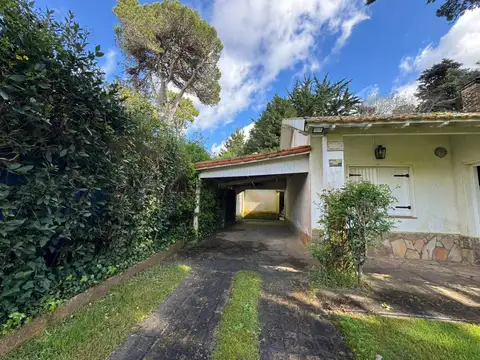 Casa en Alquiler en Villa Gesell, $ 100