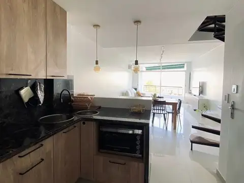 Avenida Luis María Campos 400