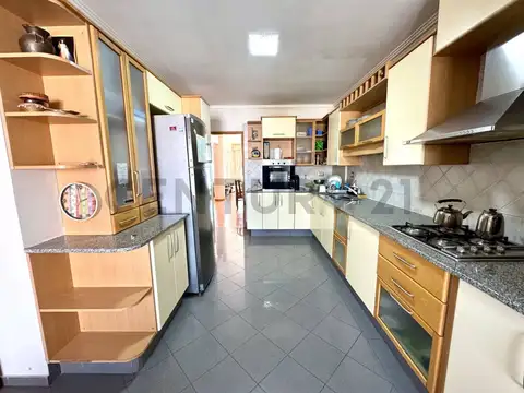 Departamento en Venta con 2 cocheras