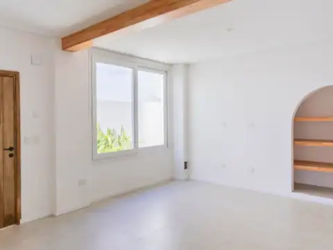 Depto Tipo Casa en Venta de 3 ambientes