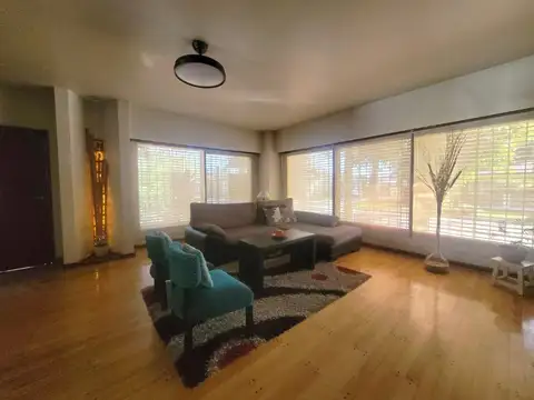 CASA 4 AMBIENTES EXCELENTE ESTADO . QUILMES OESTE