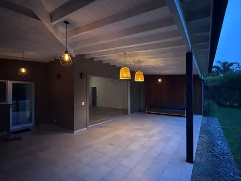 Casa en Venta al Oeste