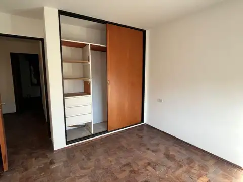 9 De Julio 637 , Piso 5