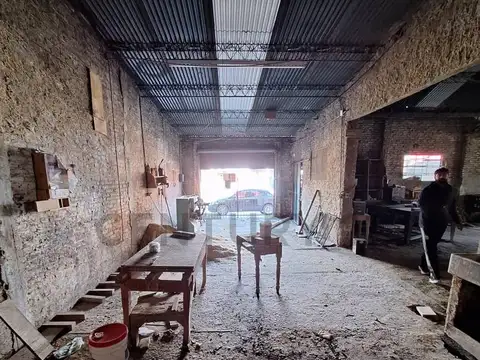 Las Heras 2500, Piso 0