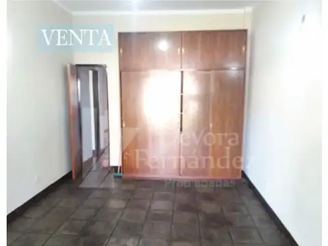 Casa 2 ambientes con 2 baños