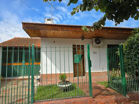 Casa - Venta - Argentina, Almirante Brown - JUAN DOMINGO PERON 444