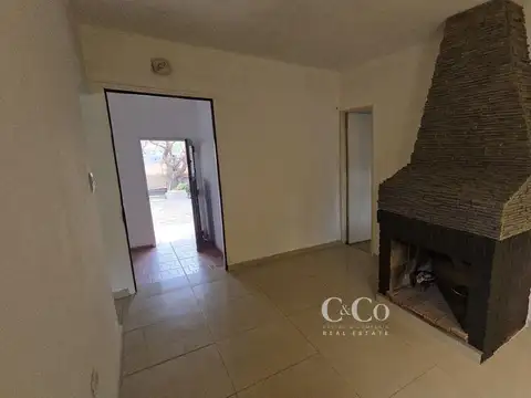 Venta Casa de 3 Dormitorios c/ gas natural en Miguel Muñoz, Villa Carlos Paz