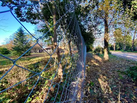 Terreno en Venta en Grosellar, USD 85.000