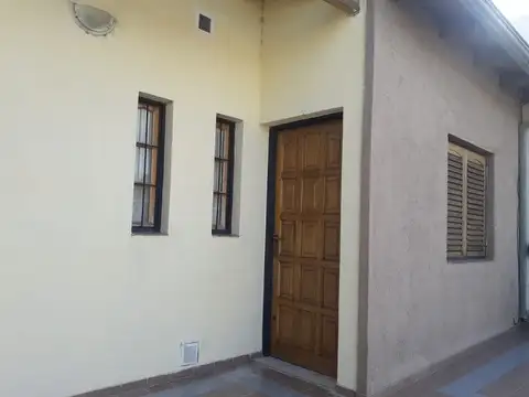 OPORTUNIDAD - VENDO CASA CON DEPARTAMENTO - B SAN FRANCISCO