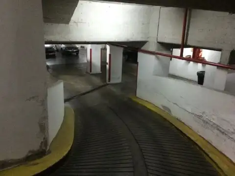 Manuel Ugarte 2400, Piso 1SS