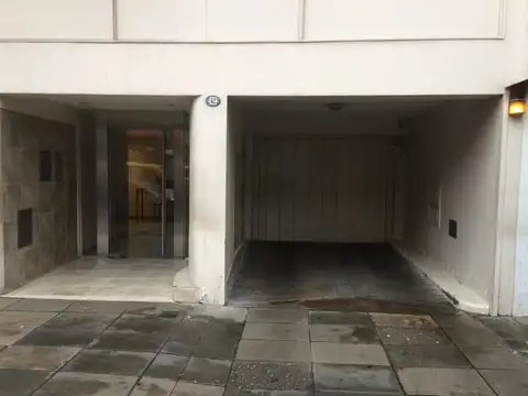 Manuel Ugarte 2400 Belgrano Cochera U$17.000