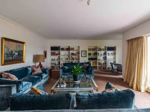 Tríplex Premium ideal para oficinas u showrooms