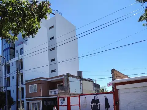 Terreno en Venta en Alto Alberdi, USD 128.000