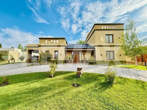 VENTA | CASA 4 DORMITORIOS | COMAHUE COLG CLUB