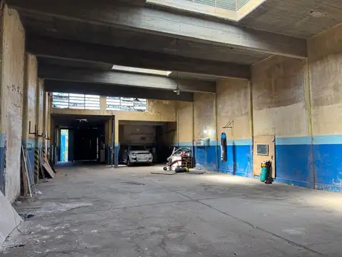 Venta Depósito de 380m2 cub en Hurlingham