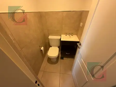 DEPARTAMENTO 2 AMBIENTES AMPLIOS CON COCHERA LANÚS CENTRO