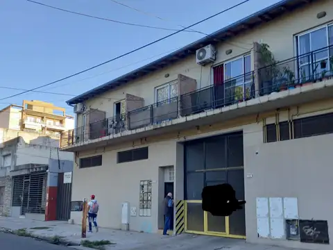 Departamento tipo casa. 1 Piso poir escalera- en Duplex-Alquiler en Barrio Parque San Martin