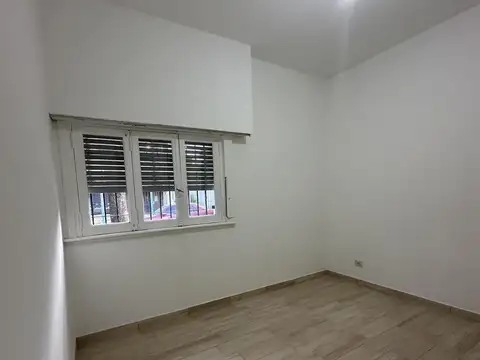 Depto Tipo Casa en Alquiler 45 años