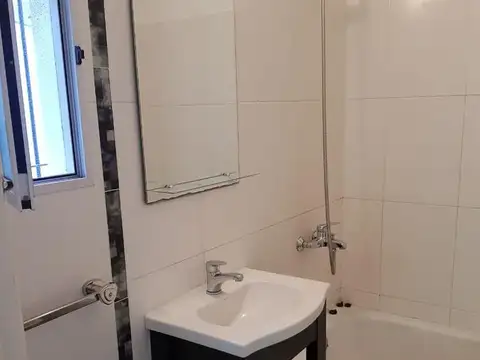 Depto Tipo Casa en Alquiler de 2 dormitorios