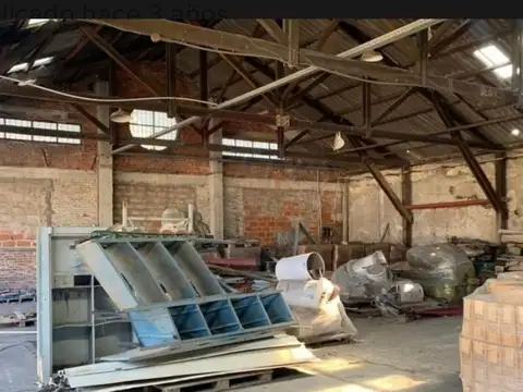 VENTA PREDIO DE 8000 M2 ESQUINA CAMINO MALDONADO