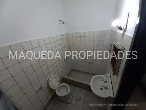 Depto Tipo Casa en Venta 50 años