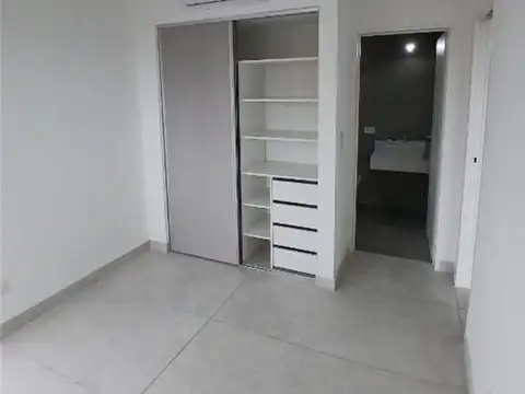 Departamento en Alquiler en Lanus Este, $ 700.000