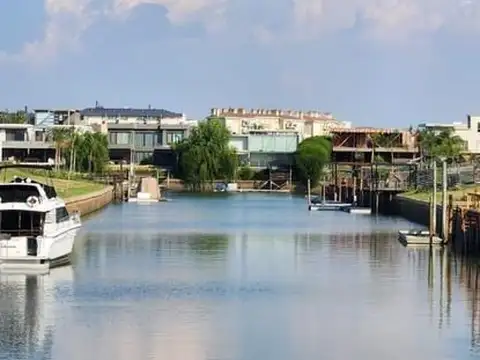 Terreno en Venta de 911,0 m2