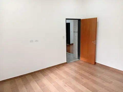 Casa en Alquiler en Caseros, $ 750.000