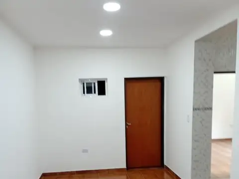 Caseros 3644 , Piso Pb