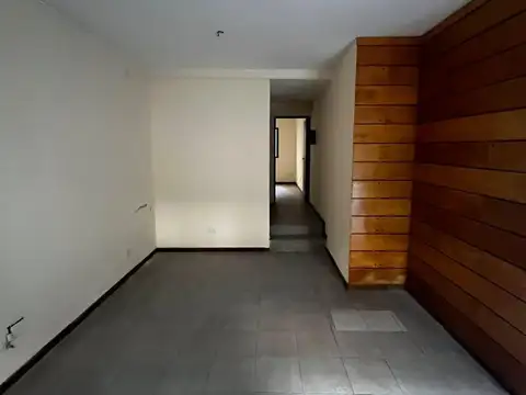 Oficina 2 ambientes con 1 baño