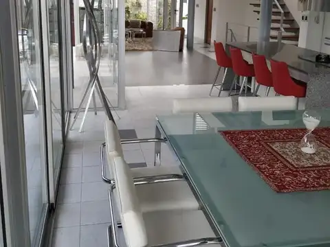 Casa en Venta en Haedo, USD 360.000