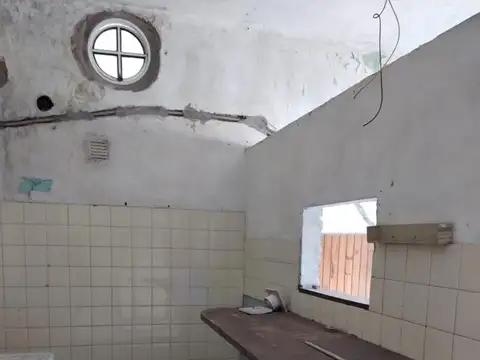 ALQUILER LOCAL EN ISIDRO CASANOVA