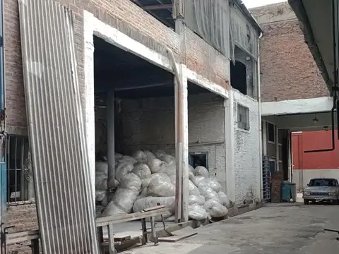 Galpon en Venta en Avellaneda, USD 550.000