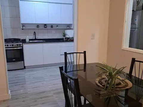 Casa 4 ambientes con 1 baño