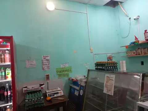 Casa 8 ambientes con 1 baño