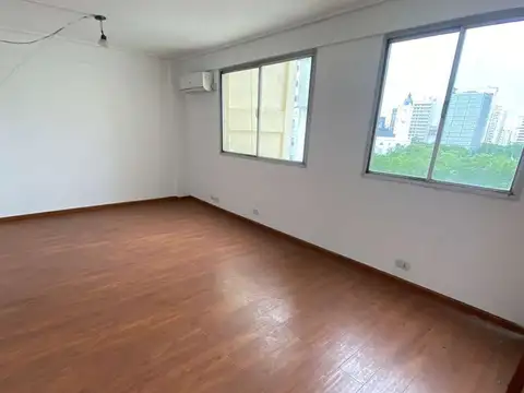 Calle 49 800, Piso 7