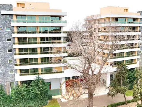 Avenida Arquitecto Jorge Bunge  al 1800