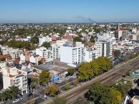 Local en Venta en Haedo Sur, USD 240.000