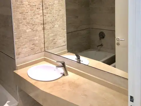 Departamento en Alquiler en Floresta, USD 1.700