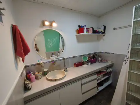 Hermosa casa a metros de Olivera