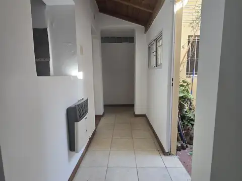 Depto Tipo Casa en Venta en Abasto, USD 69.000