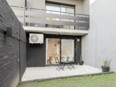 LOFT AMOBLADO EN PB CON AMPLIO PATIO EXCLUSIVO