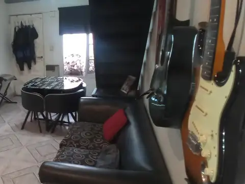 Depto Tipo Casa 3 ambientes con 1 baño