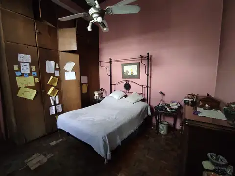 Depto Tipo Casa 5 ambientes con 2 baños