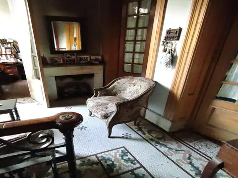 Depto Tipo Casa en Venta 80 años