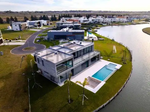 Terreno en Venta en Terralagos, USD 160.000